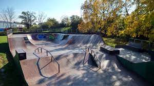 56% detail skatepark stalin praha. Bush Pro Tebe Vyzkousel Prazsky Spoty
