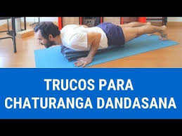 Chaturanga Dandasana Guia Definitiva Callateyhazyoga Cursos De Yoga Ejercicios De Yoga Secuencias De Yoga