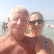 Oggi ELETTRA figlia di EUGENIO FINARDI compie 33 anni. FINARDI ha scritto  questa bellissima canzone per Lei.