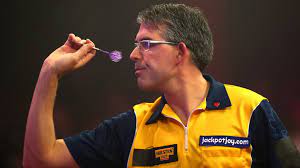 Designed by jeff the silencer smith, these 90% tungsten darts soft tip darts are engineered for weight 20g. Jeff Smith Squeezes Into The Knockout Stages Of Pdc Home Tour Darts News Sky Sports