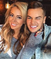 Chris Hughes Called Kem Cetinay After Olivia Kissed Ex Love Island Chris Hughes Love Island Contestants