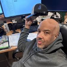 同じ男、家、車