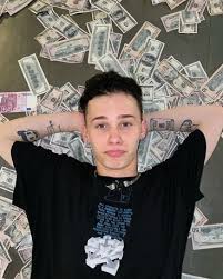 В ближайшее время все они могут обанкротиться. Danya Milohin Ya Vyros V Detskom Dome I Roditeli Dlya Menya Chuzhie Lyudi Starhit Ru