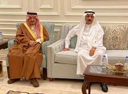 باب كوم أمير الرياض يقدم واجب العزاء في وفاة صاحب السمو الأمير عبدالعزيز بن عبدالله بن فيصل