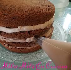 Layer Cake Au Kinder Bueno Avec Ou Sans Thermomix Gateaux Et Desserts Gateau Kinder Bueno Creme Pour Gateau