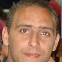 10+ perfiles de «Adrián Ferro»