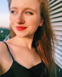 Anna Albrecht's Instagram, Twitter & Facebook