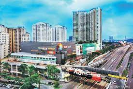 Smaller in comparison to 1 utama shopping centre, this mall. Cmmt Banking On New Anchor Tenants For Klang Valley Malls The Edge Markets