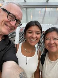 Thanks to everyone who came out for this year's Pete's Mini Zine Fest. The  weather was perfect. The exhibitors were cool. Fun, fun, fun!