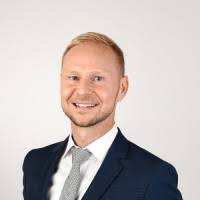 100+ perfiles de «Blümer»