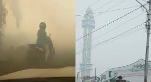 Kebakaran di indonesia tersebut jelas memberi kesan kepada negara serantau apabila partikal angin monsun barat daya menolak jerebu dari sumatra ke arah semanjung malaysia dan singapura. Lihat Betapa Parahnya Jerebu Di Indonesia Ketika Ini