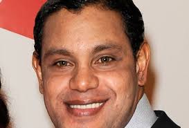 Sammy Sosa Explains Skin Bleaching