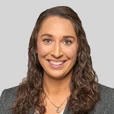 Billie Holbert's Instagram, Twitter & Facebook