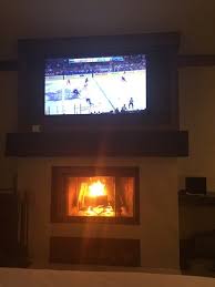 Hearth technologies calgary is an oil & energy company based out of 6411 edwards blvd, mississauga, ontario, canada. Wood Burning Fireplace Picture Of Elora Mill Hotel Spa Tripadvisor