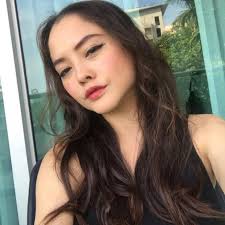 มาต่อกันที่ไวรัลสุดน่ารักอย่าง ไพลินชอบกินกล้วย ที่มาจากเวทีประกวดมิสไทยแลนด์ปี 2006 ที่เป็นคำตอบของคุณไพลิน ภัทรา ในรอบ. 3kvtpqm1b0xc6m