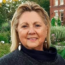 Barbara Hosler's Instagram, Twitter & Facebook