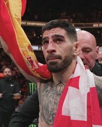 Shane Pierre's Instagram, Twitter & Facebook