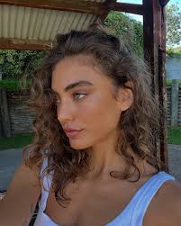 Vanessa Moe (@vanessaanela) • Instagram photos and videos