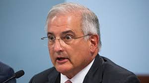 Utility regulators grill Arizona Public Service executives