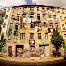 Jun 18, 2021 · es geht darum, unsere struktur anzugreifen und die #rigaer zu unterwerfen. Berlin Besetzt