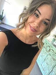 Lisa Bartow's Instagram, Twitter & Facebook