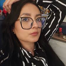 A toda la comunidad Universitaria: Es inmensa la pena y desgarrador el  dolor; no hay lagrimas suficientes para cubrir el vacío tan inmenso que se  siente el día de hoy. Nuestras más