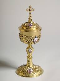 Ciborium „trinkbecher, mehrzahl ziborien) ist ein auf säulen ruhender aufbau über einem altar. Ziborium Kg1274 Objektkatalog