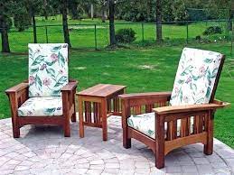 The four comfortable patio chairs and bench feature a chevron wood design for a fun and modern spin on the classic outdoor dining set. Vintage Redwood Patio Furniture Cushions Change Is Strange Part 6 Outdoor Kursi Outdoor Furnitur Teras Kayu Jati