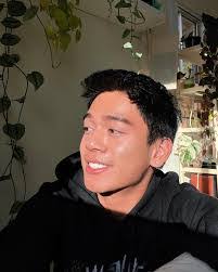 Joshua Brent's Instagram, Twitter & Facebook