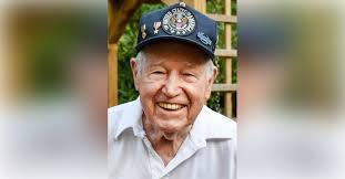 Howard Dash's Instagram, Twitter & Facebook