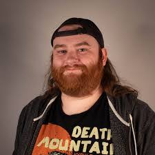 Ethan Heil's Instagram, Twitter & Facebook