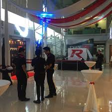 Kuala lumpur began to seal 25 major roads on this sunday(8/april/2018) for kl marathon this weekend. Photos At Yong Ming Motor Auto Dealership In Tampoi