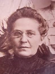 Titanic family survives disaster