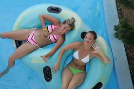 water park candid pussy slip (photos) - Sex Photos