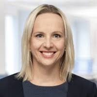 Sara Neuhart's Instagram, Twitter & Facebook