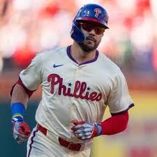 Phillies player leads baseball in home runs