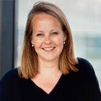 Christina Sutherland's Instagram, Twitter & Facebook