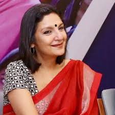 Farah Naqvi's Instagram, Twitter & Facebook