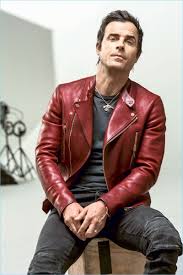 Making A Statement In A Red Layer 0 Leather Biker Jacket Justin Theroux Also Wears A Vintage T Shirt Jackets Men Fashion Leather Jacket Men Red Jacket Leather