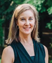 Holly Goff's Instagram, Twitter & Facebook