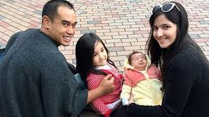 Aura ardi bakrie tampak awet muda lantaran terbawa oleh sang istri. 7 Potret Perjalanan Cinta Nia Ramadhani Dan Ardi Bakrie Keepo Me Line Today