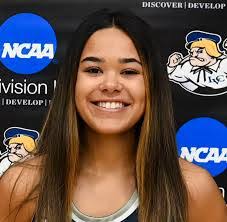 Erin Pattillo's Instagram, Twitter & Facebook