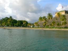 Plage Municipale De Fort De France La Francaise Au Pied Du Fort Saint Louis En 2020 Fort De France Martinique Saint Louis