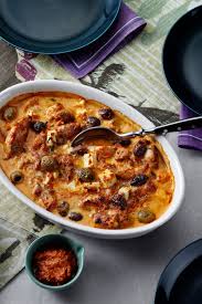 Keto Pesto Feta Chicken Casserole Recipe Video Diet Doctor Recipe Recipes Low Carb Recipes Keto Diet Recipes