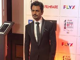 Crime , drama, mysterysubtitle : Flyx Filmfare Ott Awards 2020 Nawazuddin Siddiqui Wins Best Actor In Web Original Film Male For Raat Akeli Hai Times Of India