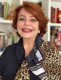 Professoras que marcaram a história do DF recebem prêmio nesta segunda