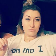 Beth Yeomans (@bethyeomans)