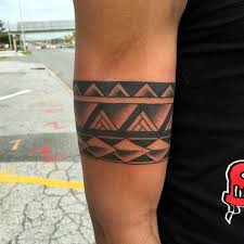 Sometimes they are simple lines like this but sometimes an armband can be foggy forests, a mountain ridge or even a. 45 Masculine Armband Tattoo Designs For Men Maori Tattoo Tahitian Tattoo Armband Tattoo Design