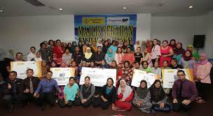 Bunyinya pelik dan tidak langsung memberikan gambaran tentang apa sebenarnya amanah ikhtiar malaysia ni ataupun lebih dikenali sebagai aim. Corporate Social Responsibility Collaboration With Amanah Ikhtiar Malaysia Cagamas Berhad