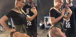 90 pictures of andressa urach. Andressa Urach Touches Up Tattoo And Affront Sin Is To Judge Ruetir